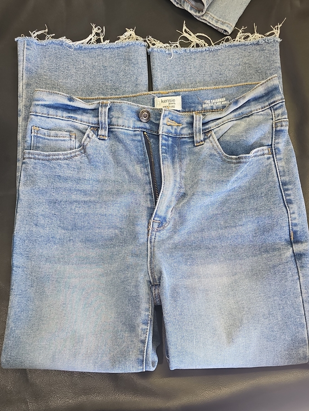 kensie Light Wash Cropped Frayed Hem Jeans